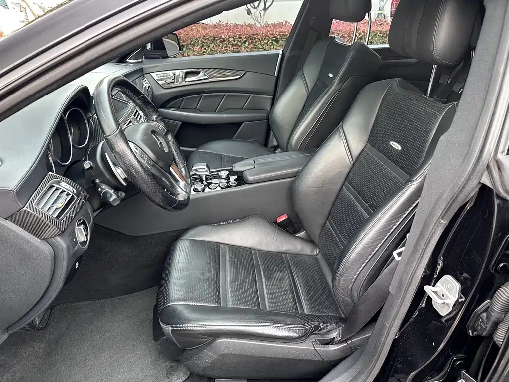 Mercedes-Benz CLS AMG 2013 — фото 9