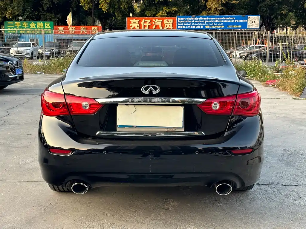 Infiniti Q50L 2017 — фото 18