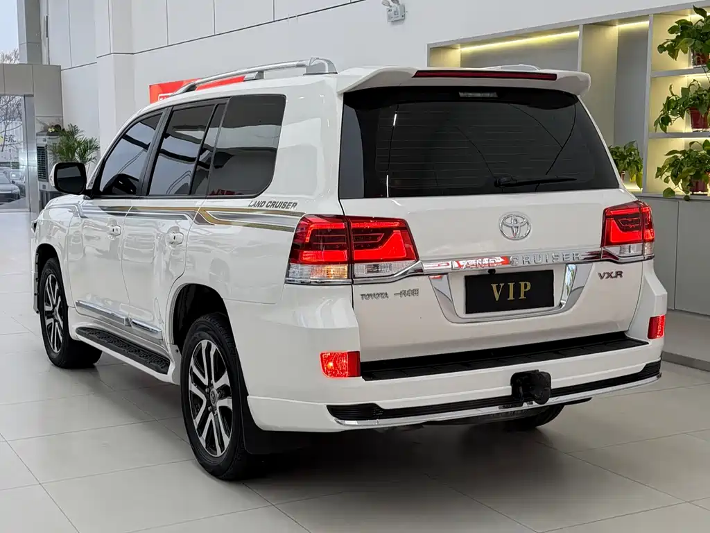 Toyota Land Cruiser 2013 — фото 15