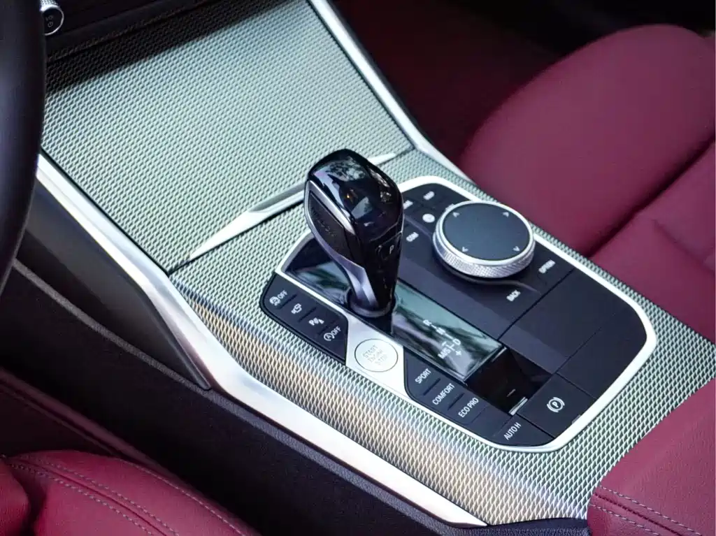 BMW 3 Series 2021 — фото 18