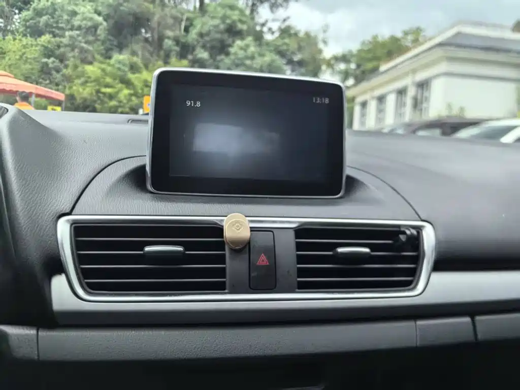Mazda 3 Angkesela 2015 — фото 15