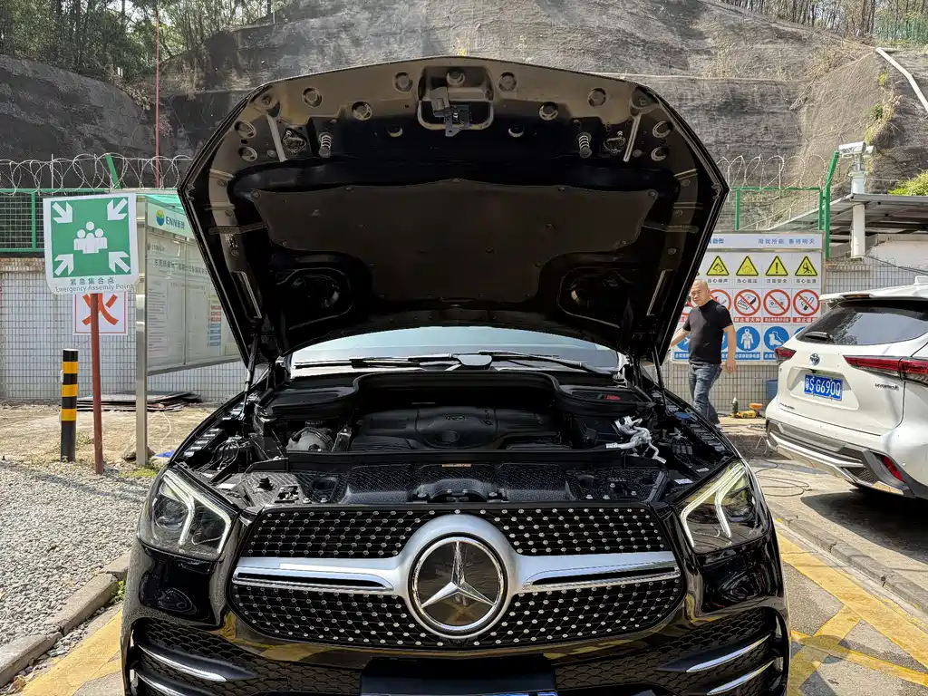 Mercedes-Benz GLE 2021 — фото 18