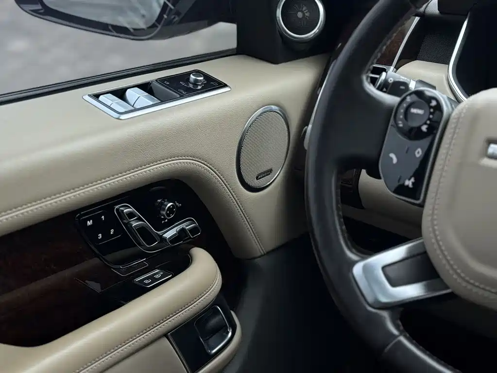 Land Rover Range Rover 2020 — фото 11