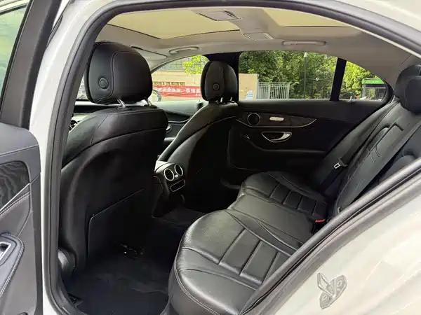 Mercedes-Benz C-Class 2019