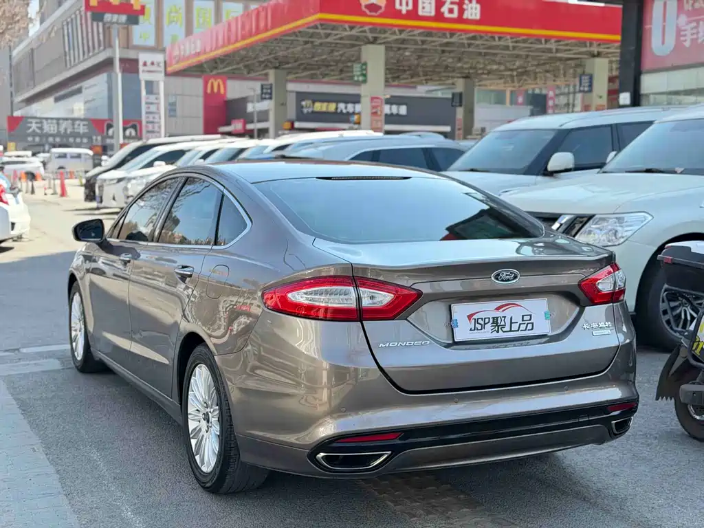 Ford Mondeo 2015 — фото 6