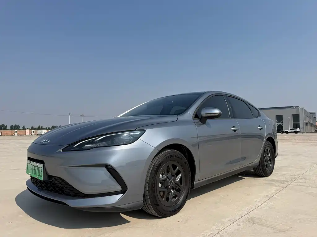 BYD Seal 05 DM-i 2025 — фото 1