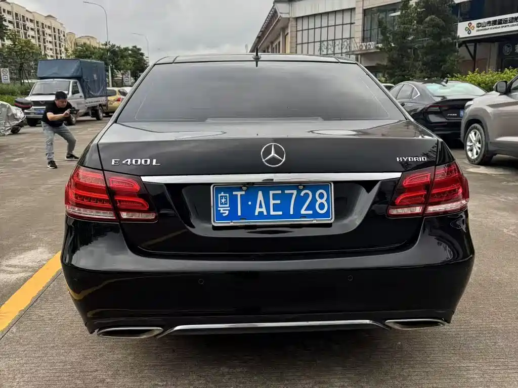 Mercedes-Benz E-Class 2015 — фото 3