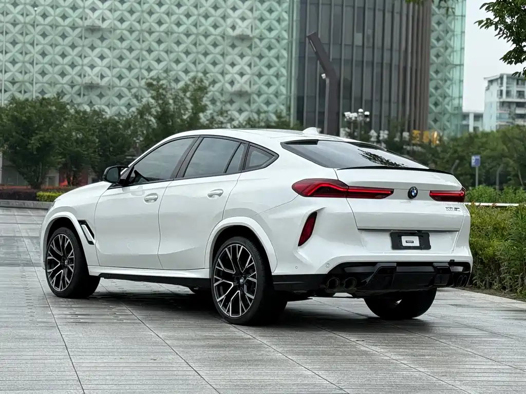 BMW X6 M 2022 — фото 3