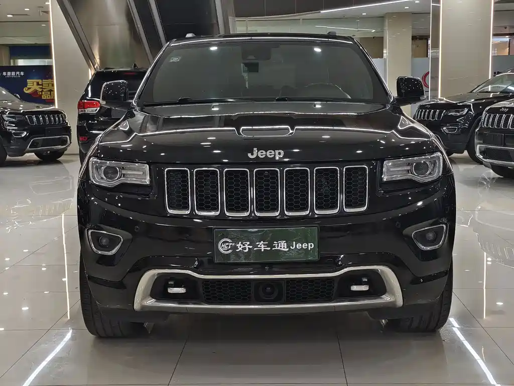 Jeep Grand Cherokee 2016 — фото 3