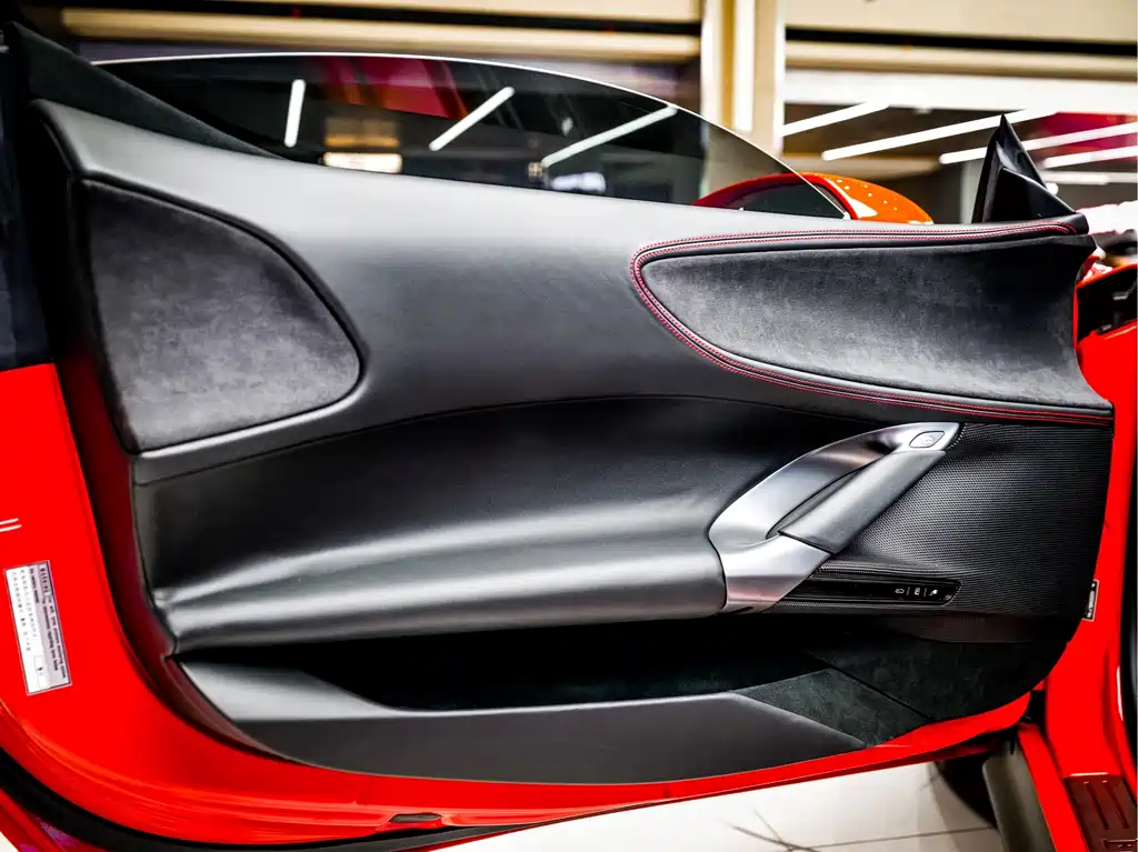 Ferrari SF90 2023 — фото 9