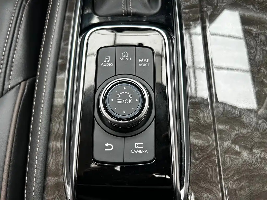 Nissan Patrol 2023 — фото 16
