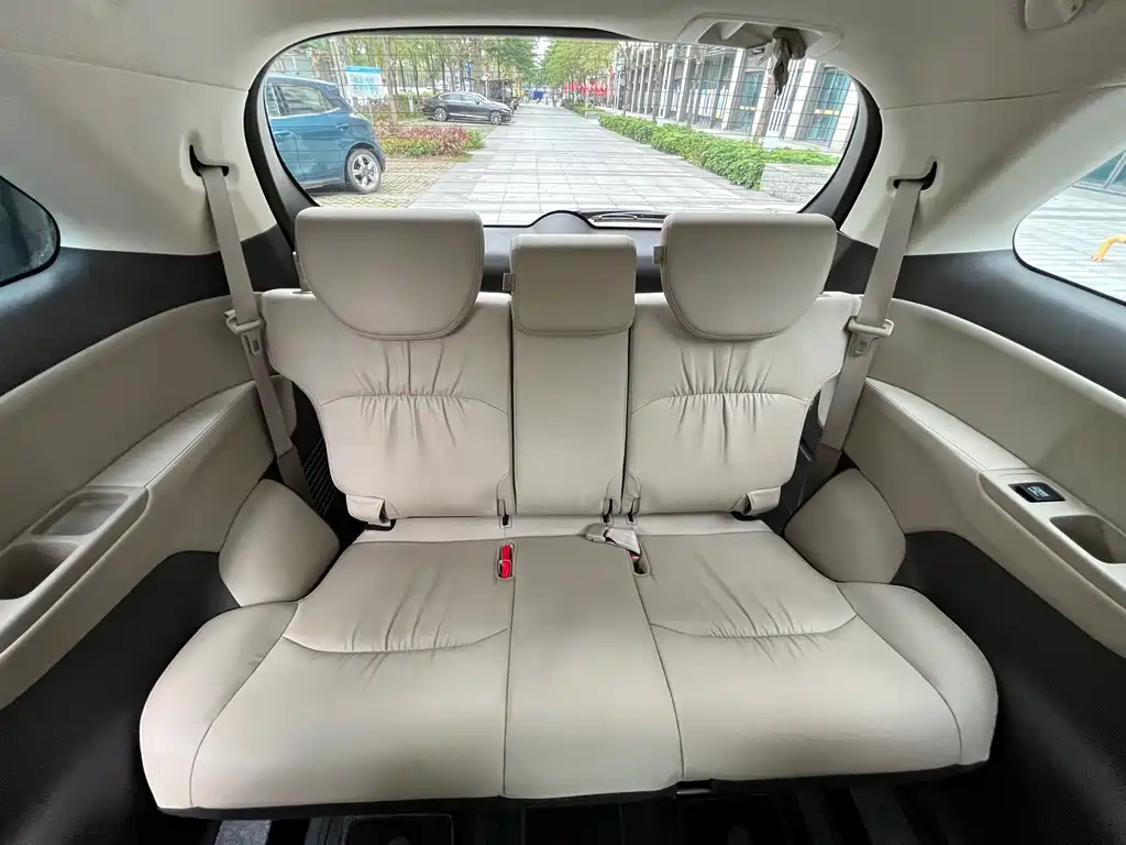 Honda Odyssey 2018 — фото 17
