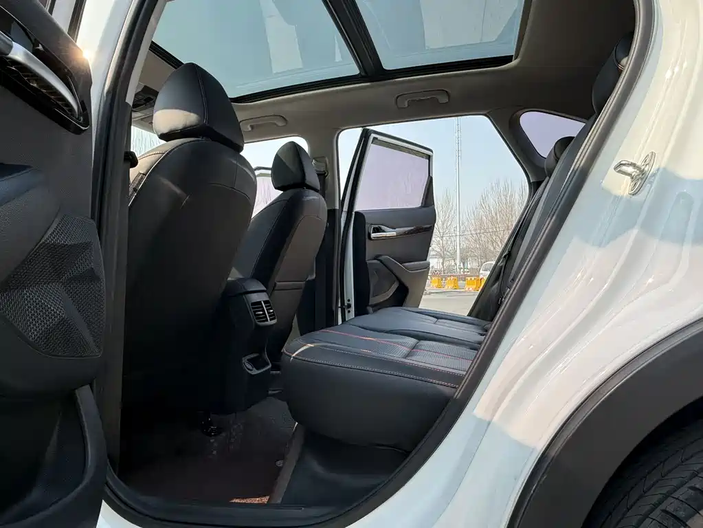 Kia KX3 2023 — фото 11