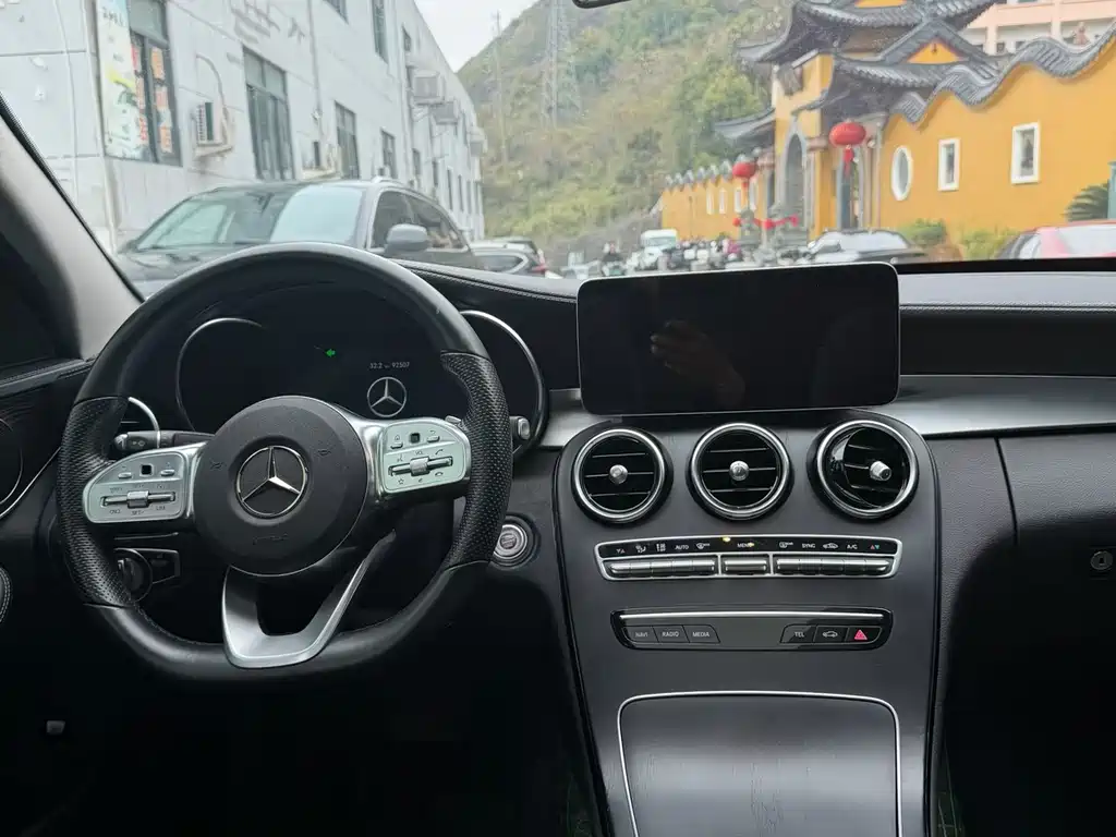 Mercedes-Benz C-Class 2020 — фото 6