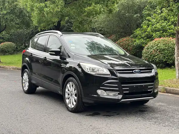 Ford Kuga 2015