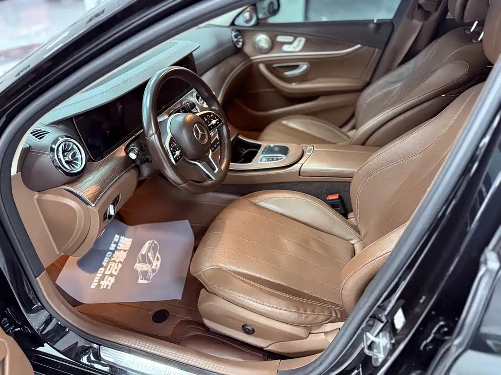 Mercedes-Benz E-Class 2019 — фото 9