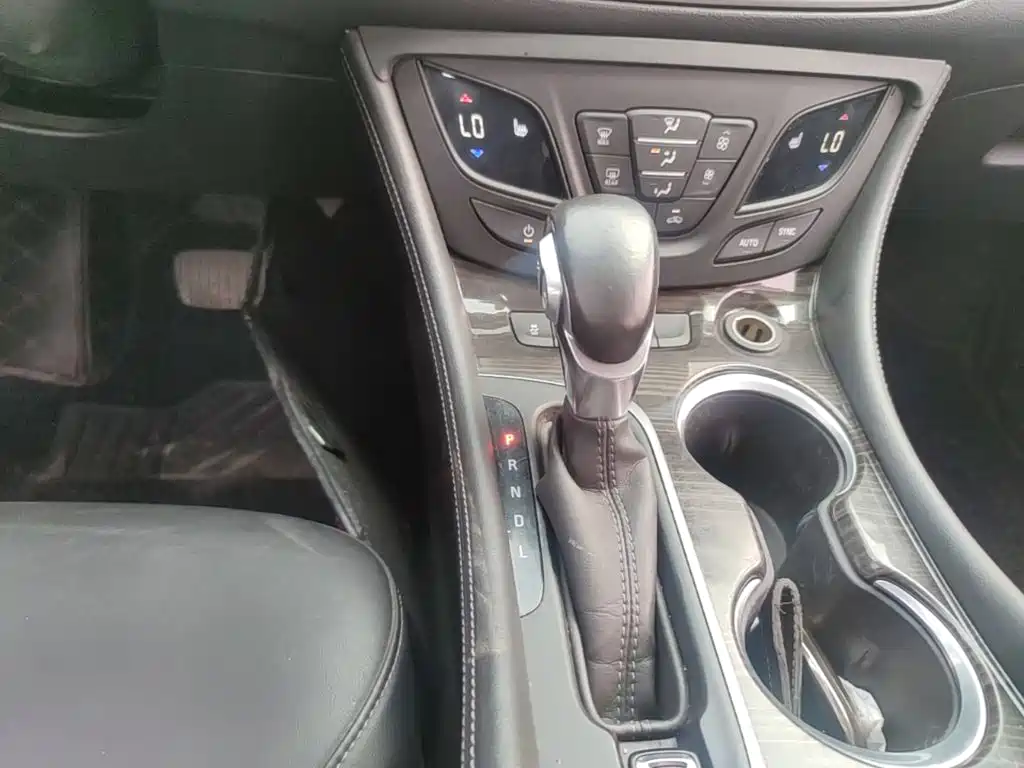 Buick Envision Plus 2020 — фото 14