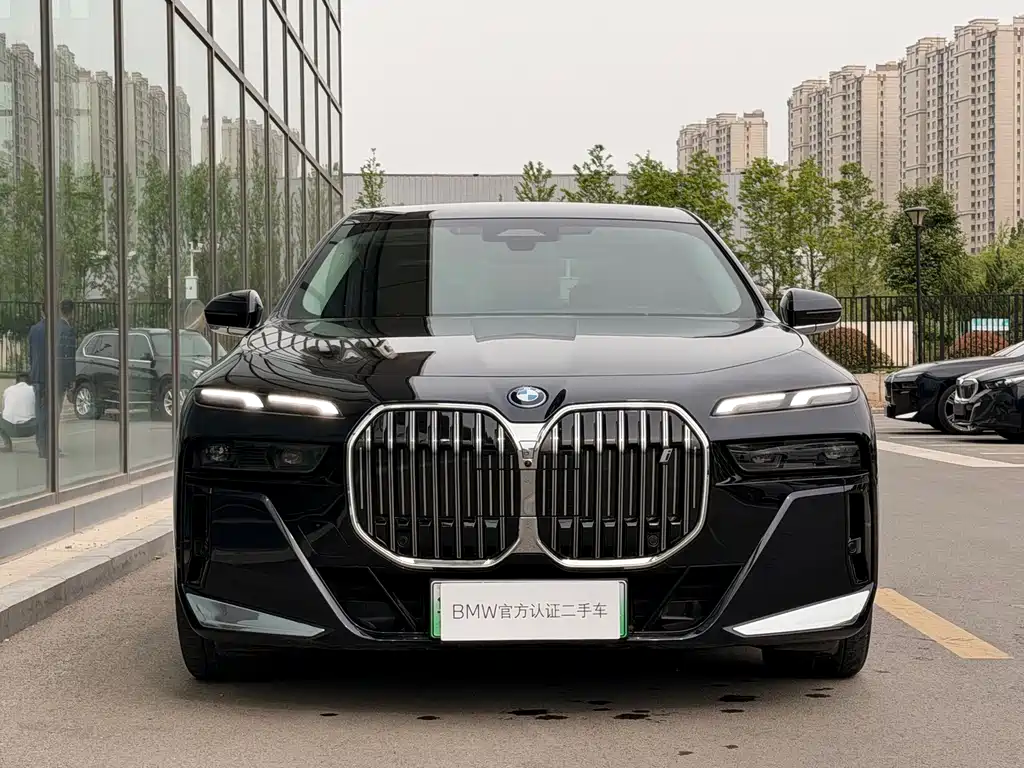 BMW i7 2024 — фото 5