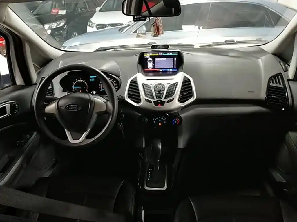 Ford EcoSport 2016 — фото 10