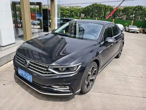 Volkswagen Magotan 2024