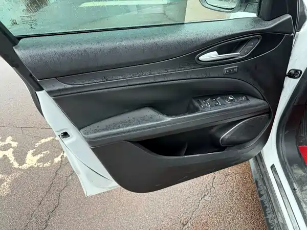Alfa Romeo Stelvio 2019