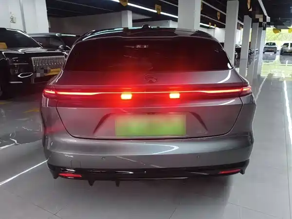 NIO ET5T 2025