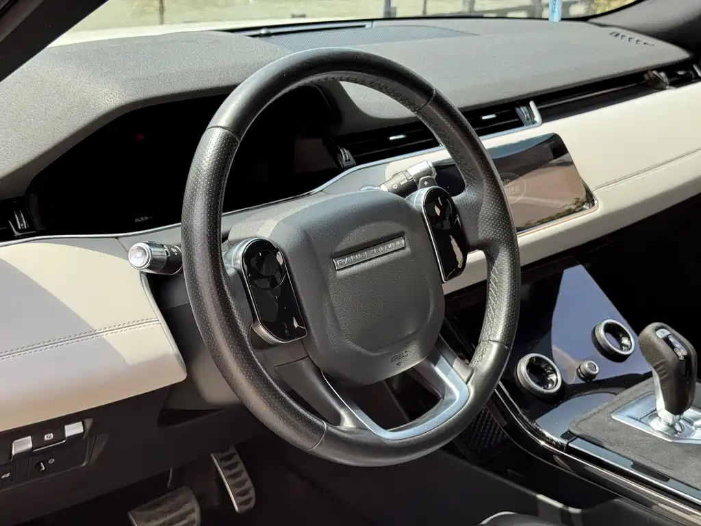 Land Rover Range Rover Evoque 2020 — фото 10