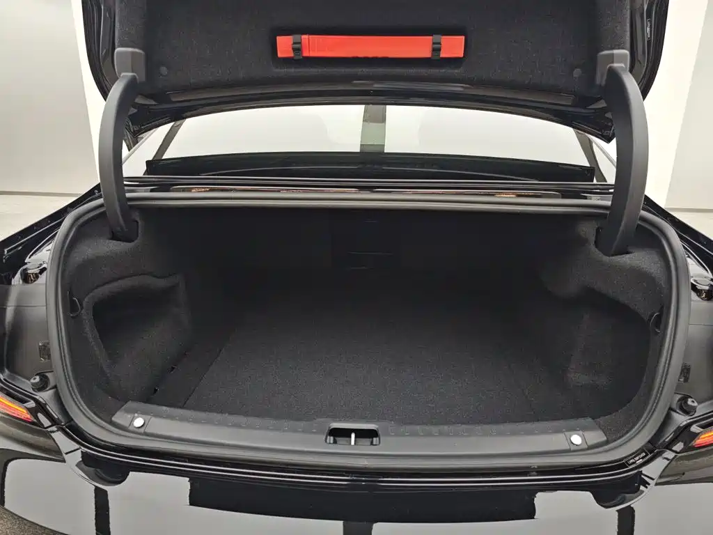 Volvo S90 2023 — фото 16