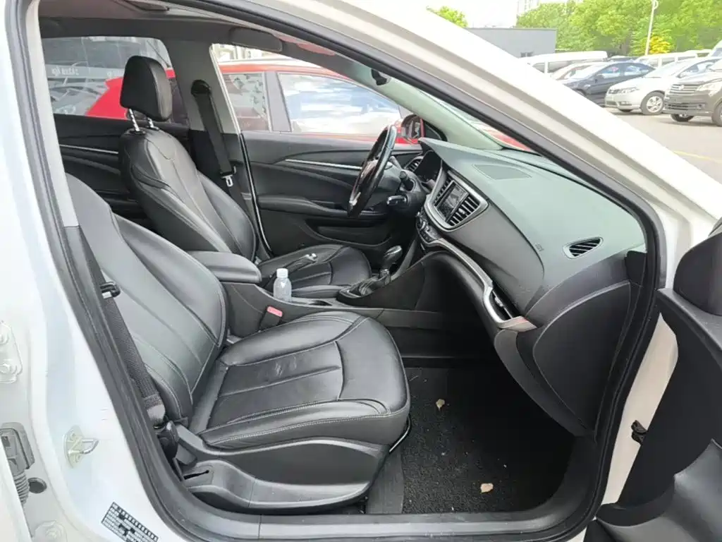 Buick Excelle GT 2019 — фото 25