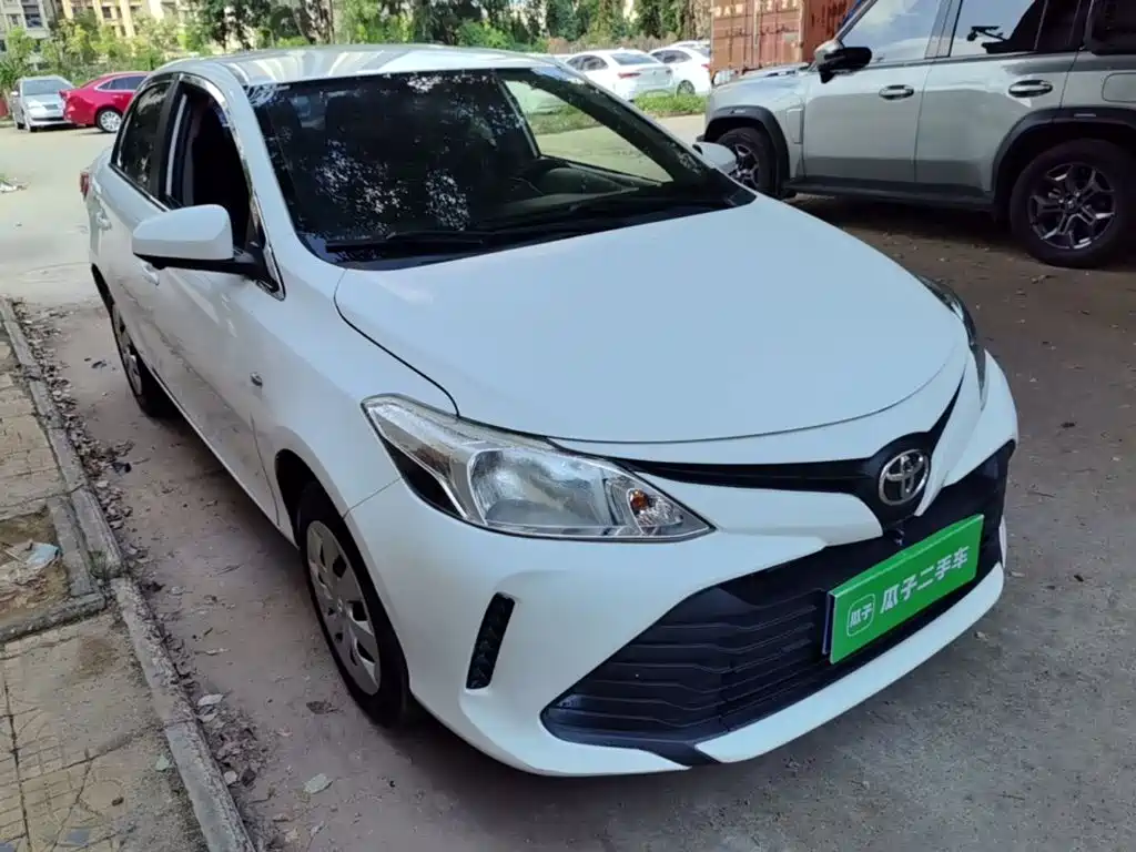 Toyota Vios 2017 — фото 4