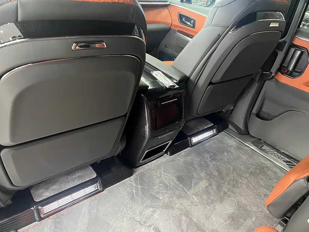 Toyota Granvia — фото 10