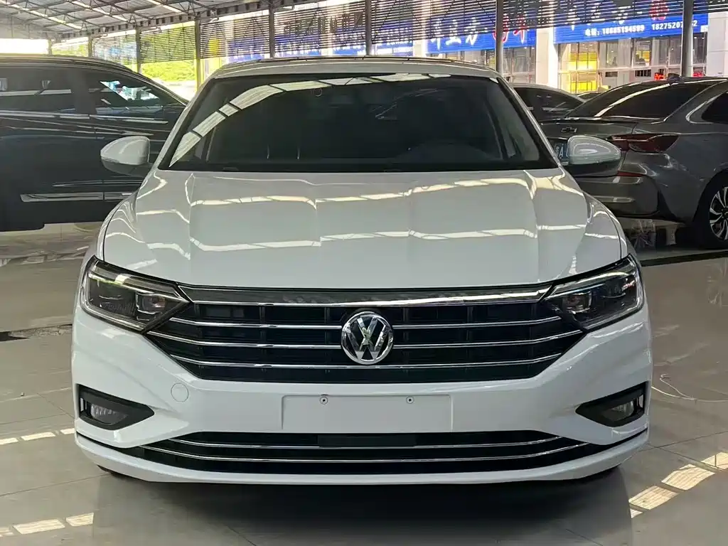 Volkswagen Sagitar 2022