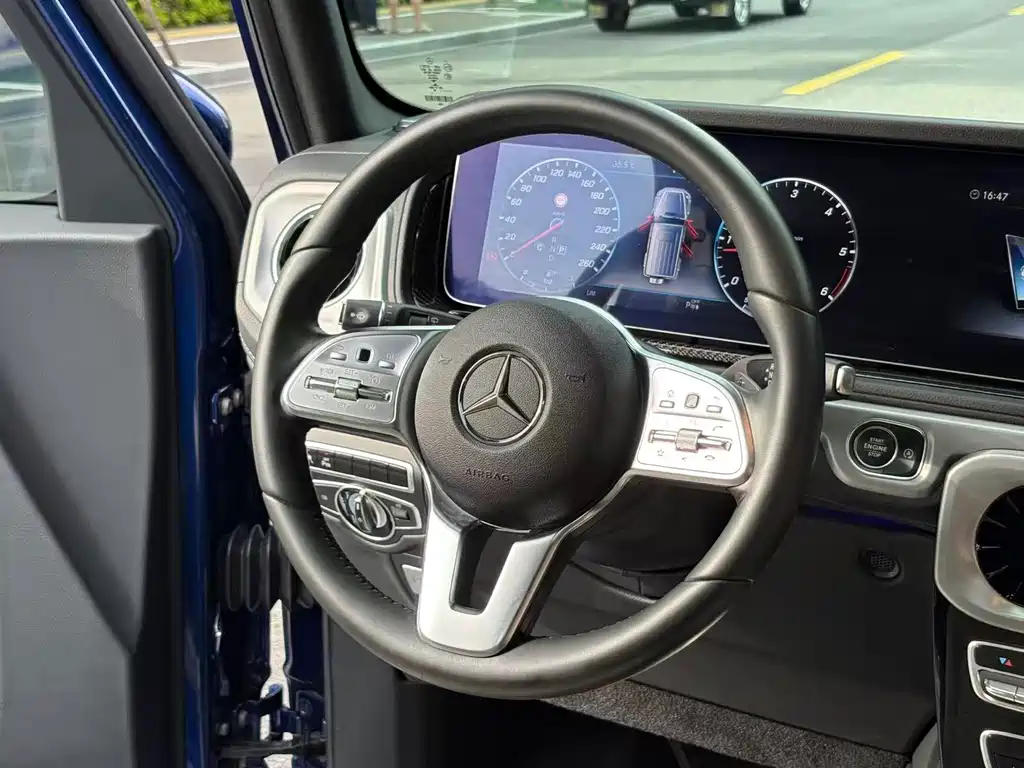 Mercedes-Benz G-Class 2022 — фото 17