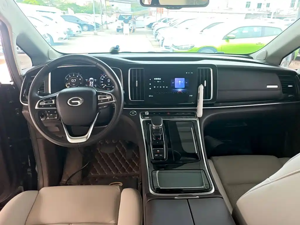 GAC Trumpchi M8 2021 — фото 6