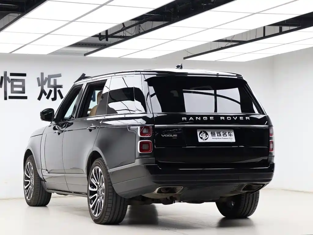 Land Rover Range Rover 2021 — фото 23