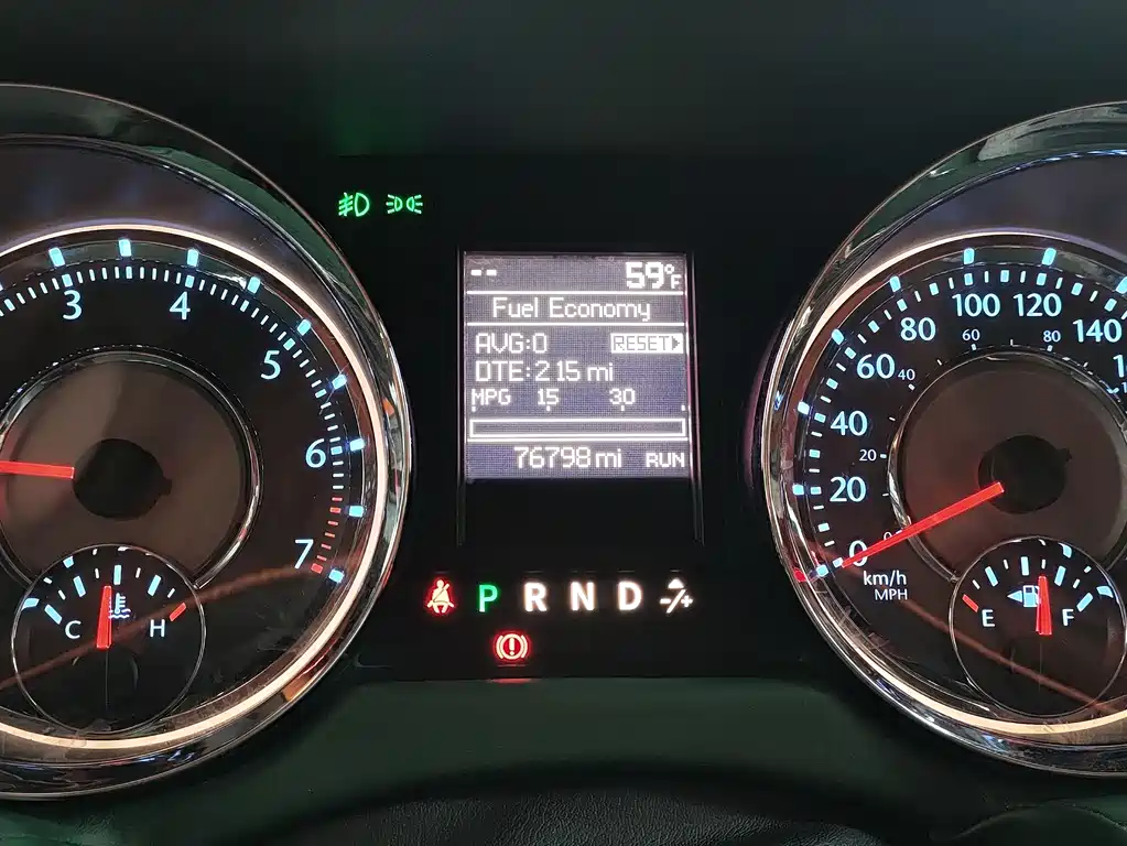 Chrysler Grand Voyager 2013 — фото 26