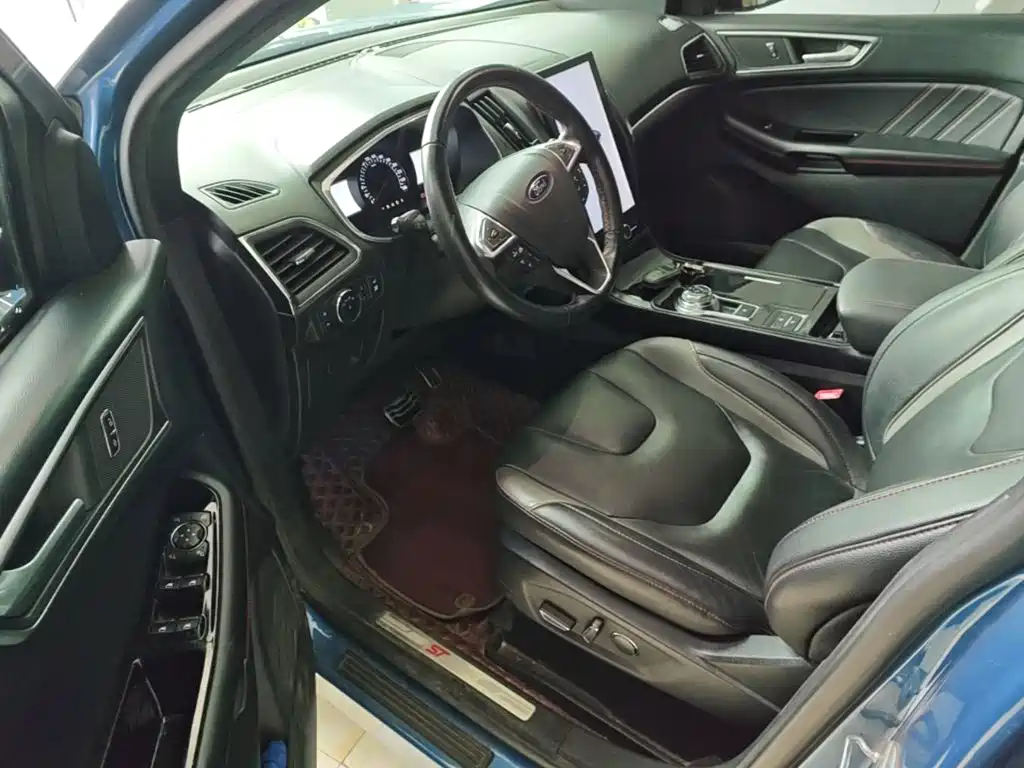 Ford Edge 2019 — фото 16