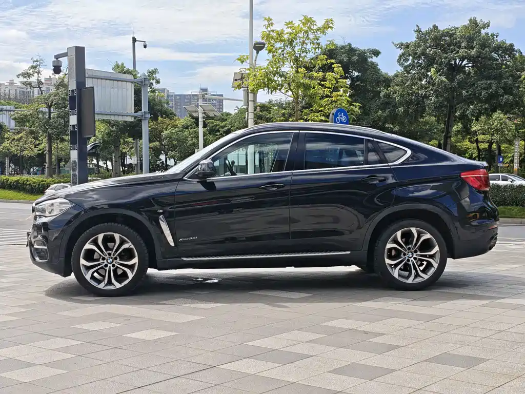 BMW X6 2016 — фото 9
