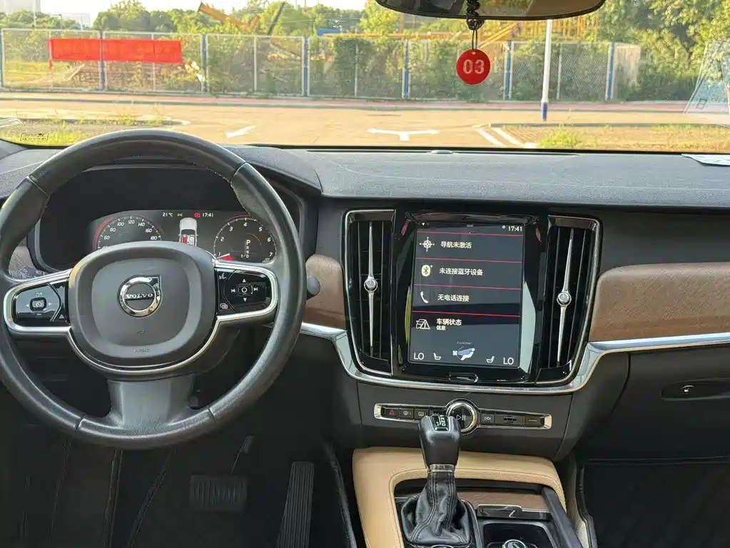 Volvo S90 2019 — фото 18