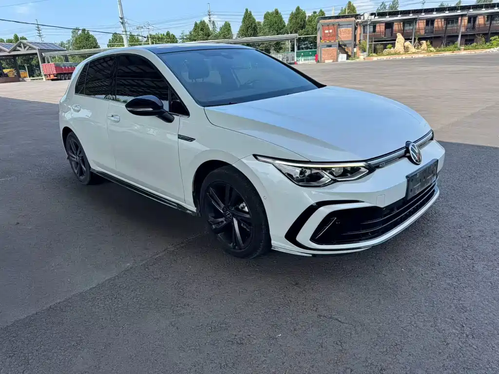 Volkswagen Golf 2022