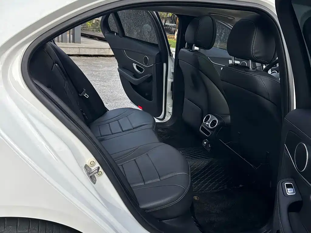 Mercedes-Benz C-Class 2020 — фото 12