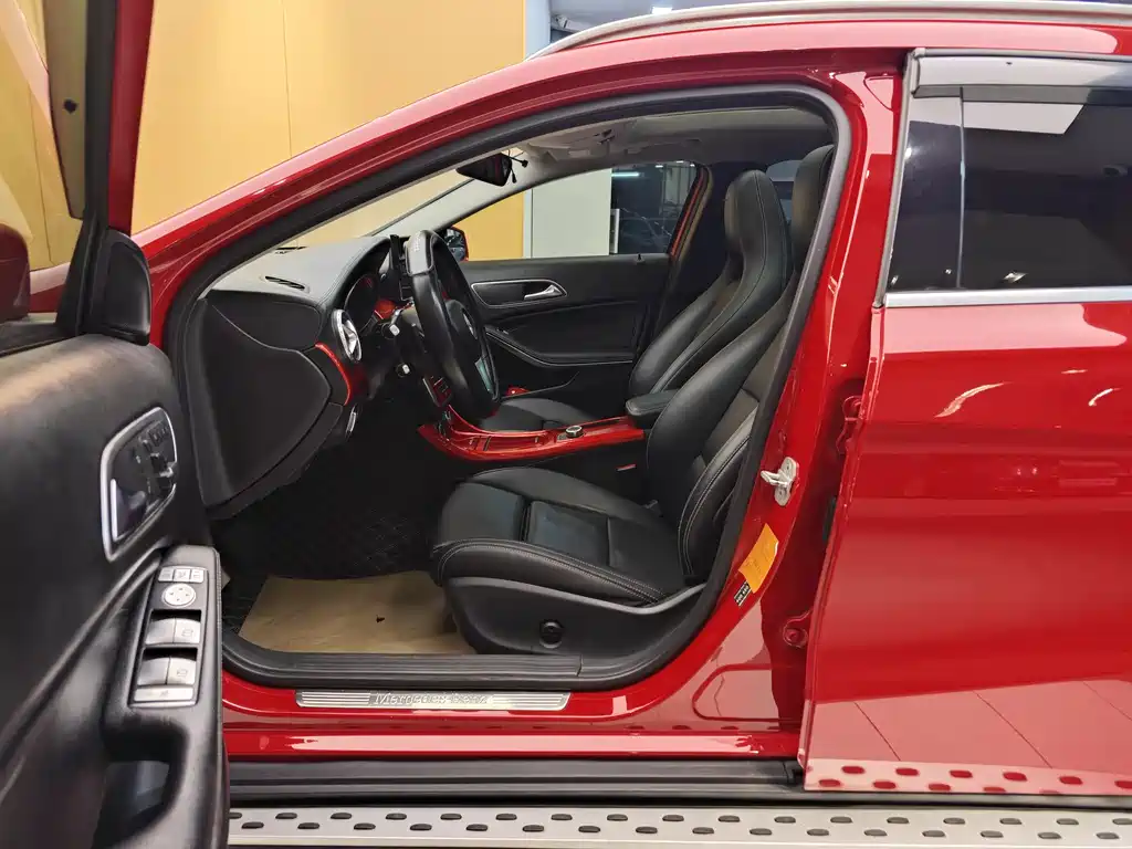 Mercedes-Benz GLA 2016 — фото 13