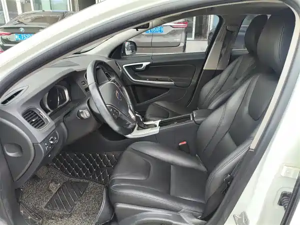 Volvo S60 2016