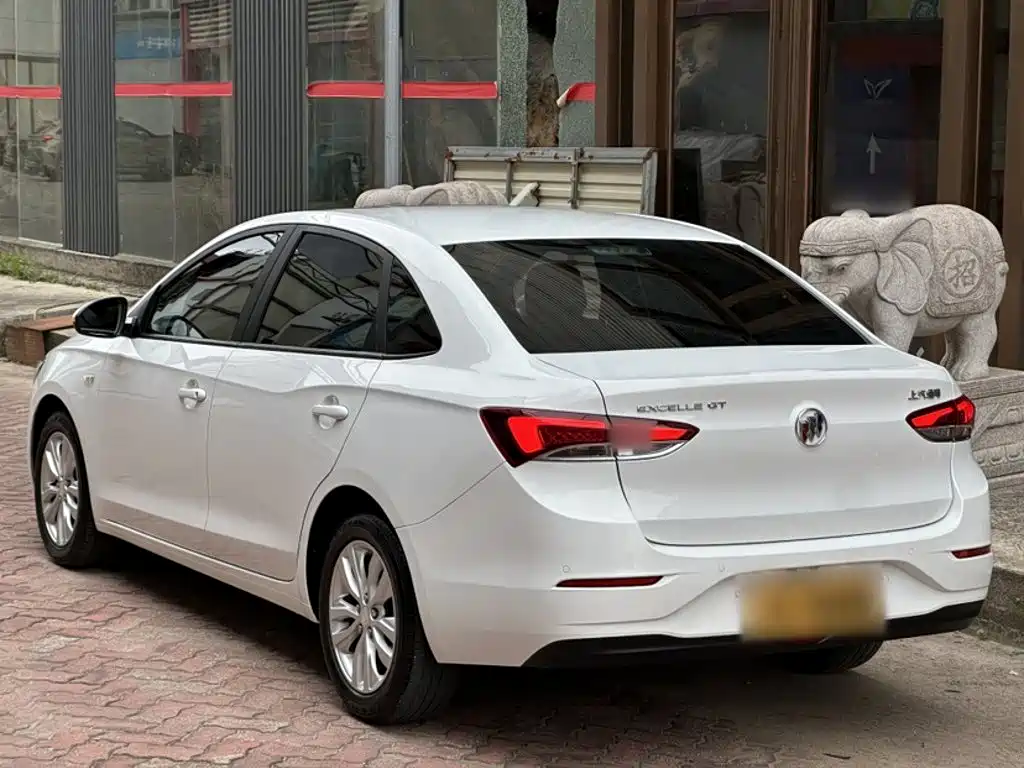 Buick Excelle 2022 — фото 12