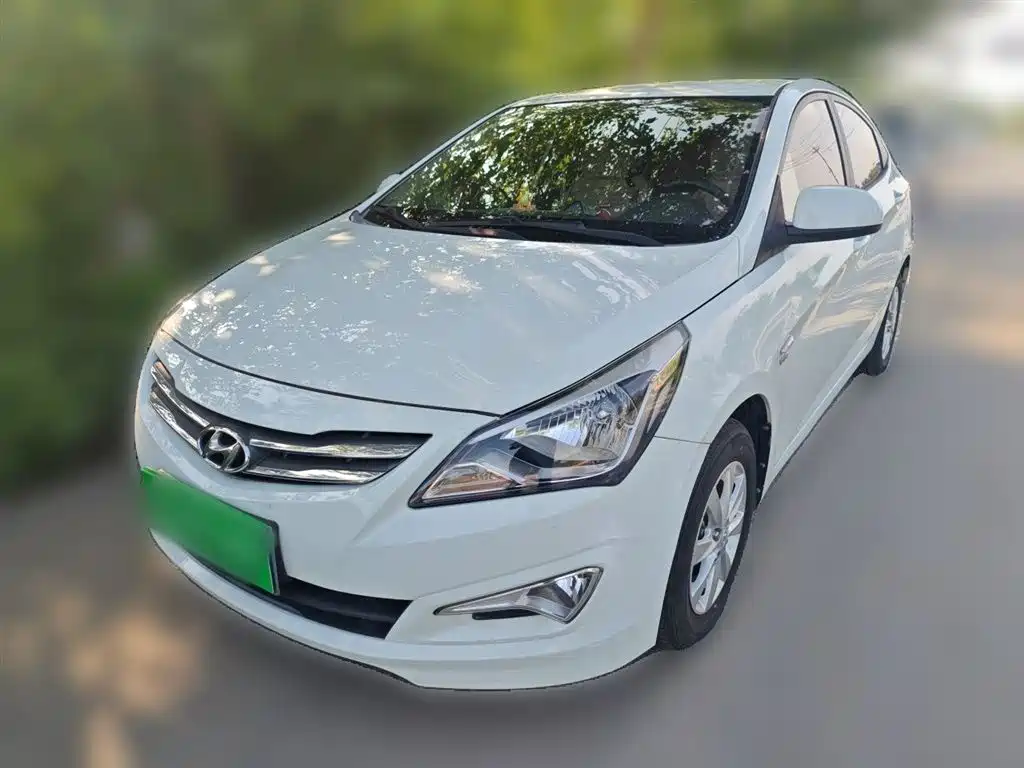 Hyundai Verna 2015 — фото 2