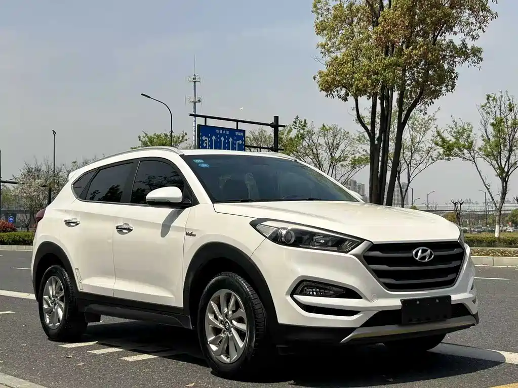 Hyundai Tucson 2017 — фото 11