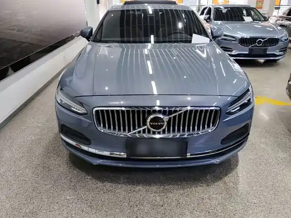 Volvo S90 2022