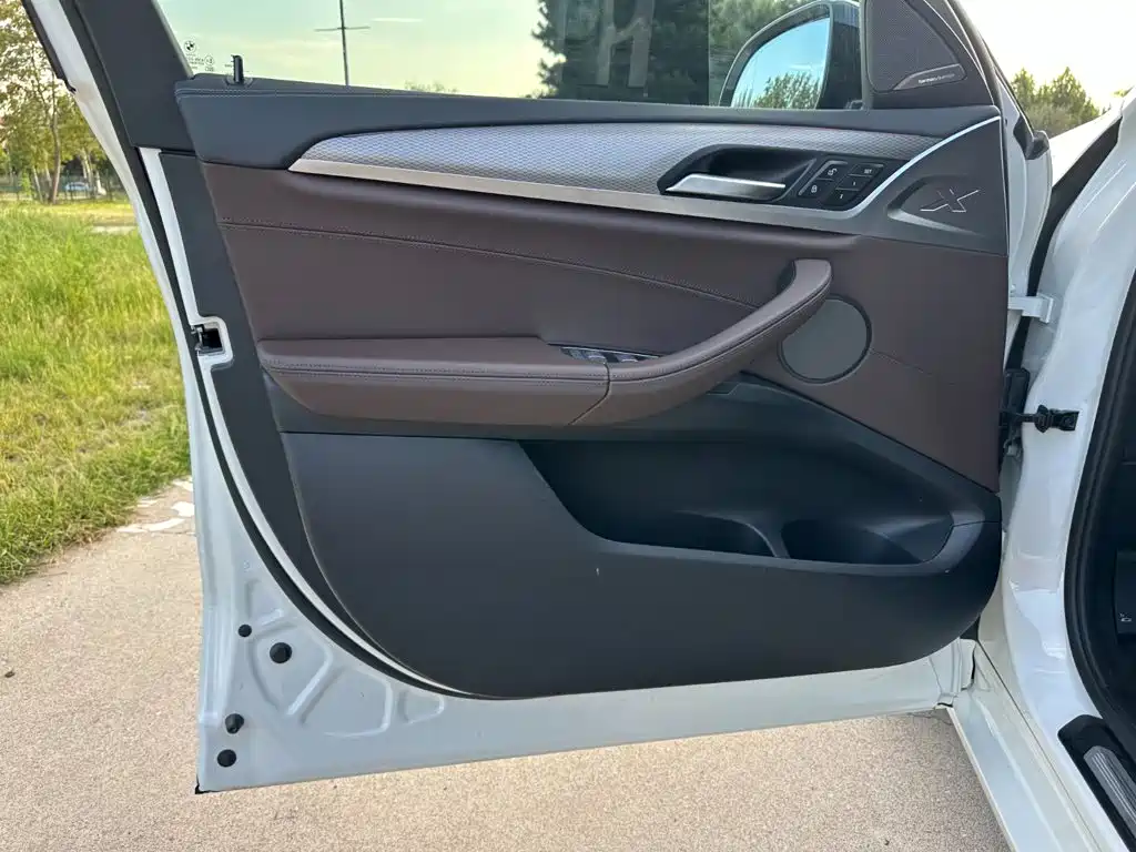 BMW X4 2021 — фото 13