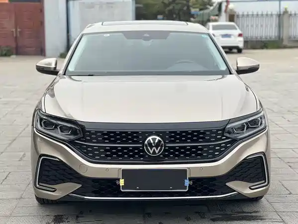 Volkswagen Passat 2022