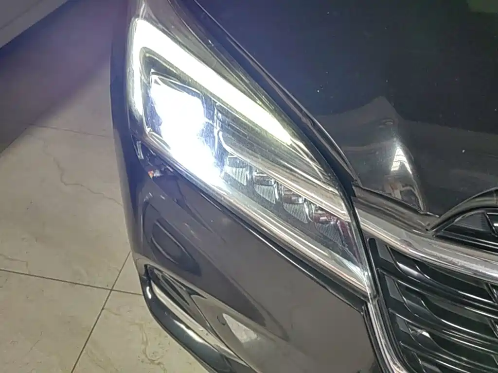 Buick Envision Plus 2021 — фото 13
